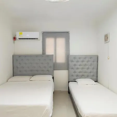 Ana Ciudad Amurallada Apartment *